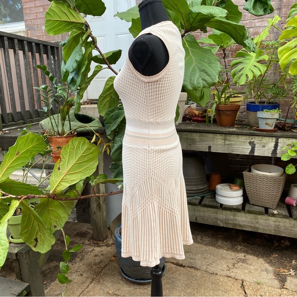 Party Dress! - Picture 4 of 12